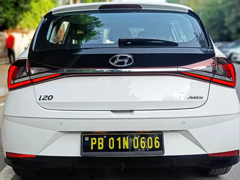 Hyundai I20 Asta MT with Sunroof PTL Premium Hatchback