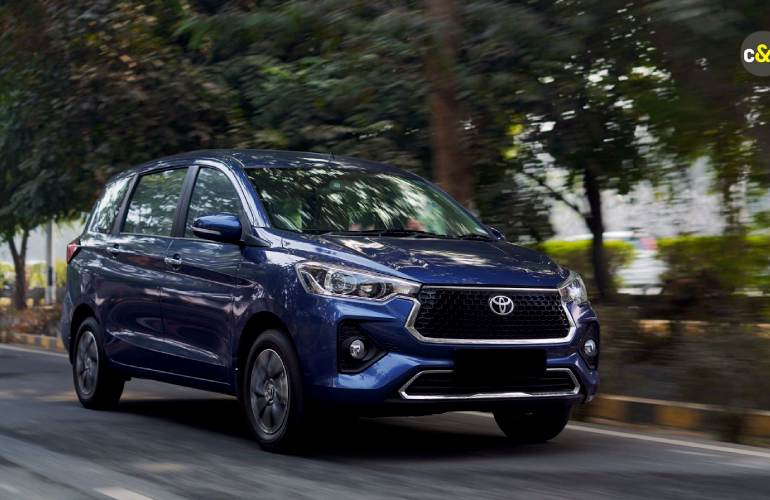 Toyota Rumion V MT 7 STR Ptl 2023 Model SUV/ MUVs Cars