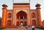 Agra - Jaipur (235kms)