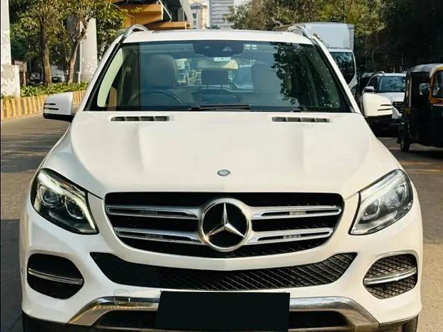 Luxury Mercedes CLE 300 4MATIC Cabriolet Car Rental - RBTS Car Rental Delhi