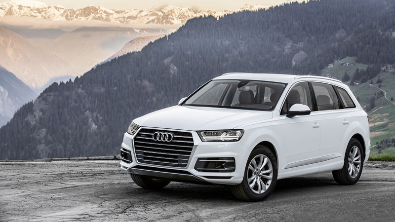 Luxury on Wheels: Redefining Travel with Premium Car Rentals in Delhi